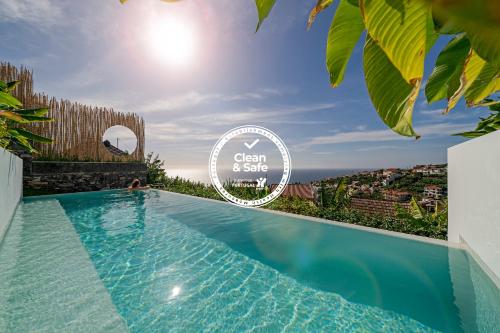 Фотография гостевого дома Casas da Vargem shared swimming pool by An Island Apart