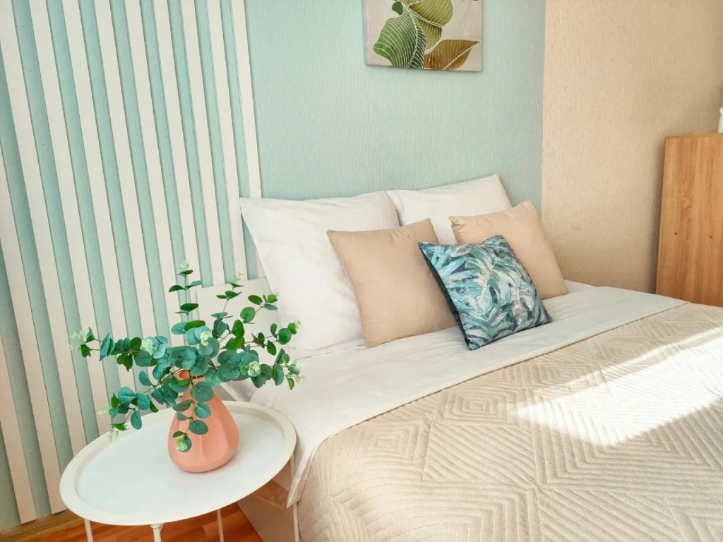 Фотография квартиры Апартаменты просторные у Аквапарка с видом на Уральские горы