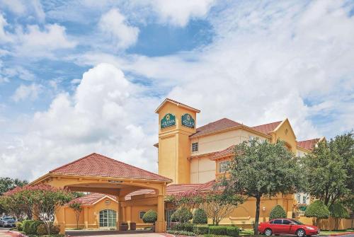 Фотография гостиницы La Quinta by Wyndham Dallas Arlington South