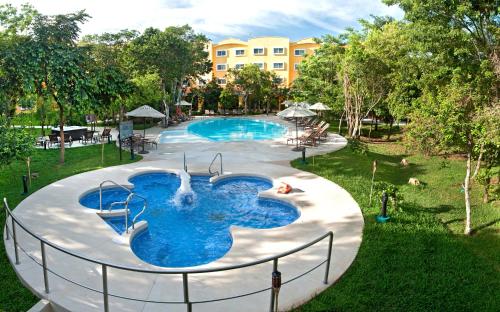 Фотография гостиницы Courtyard by Marriott Cancun Airport