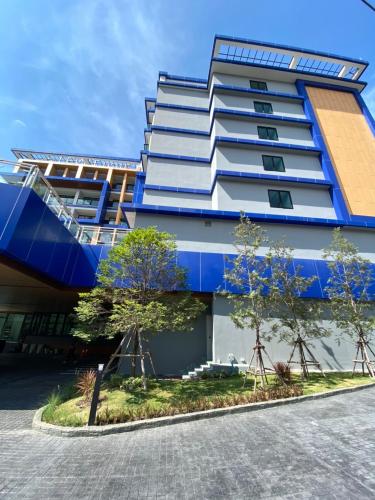 Фотографии гостиницы
Lewit Hotel