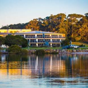 Фотографии апарт отеля
Waterview Luxury Apartments