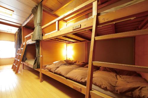 Фотография хостела Gion Kyoto Miyagawacyo Guesthouse HANAKANZASHI