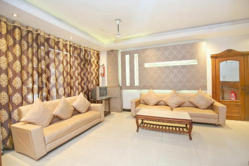 Фотография гостиницы OYO 12371 Hotel Queensland