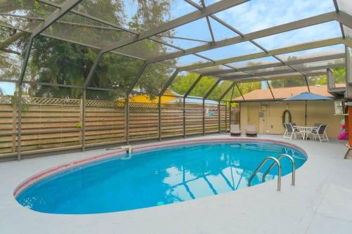 Фотографии гостевого дома
Heated Pool Home - VERY close to Siesta Beach, Restaurants & Shops!