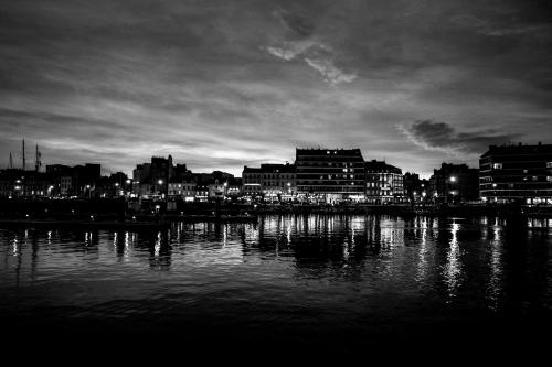 Фотография гостиницы Ambassadeur Hotel - Cherbourg Port de Plaisance