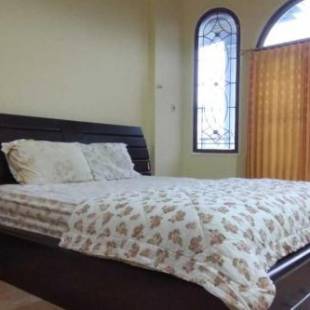 Фотографии гостиницы
OYO 2848 Senaz Guesthouse