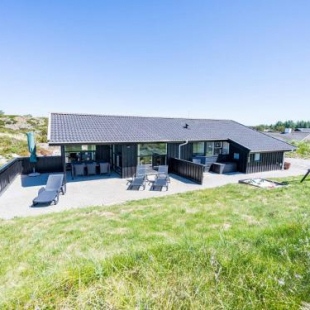 Фотография гостевого дома Holiday home Henne XLII