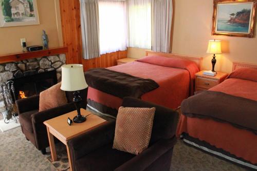 Фотография гостиницы Andril Fireplace Cottages