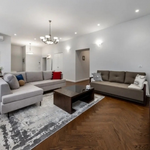 Фотография квартиры Апартаменты 4-комнатные HomeApart К.Маркса, 30