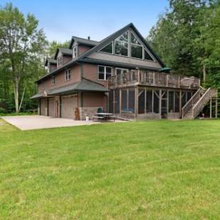 Фотографии гостевого дома
Grand Tomahawk Lodge