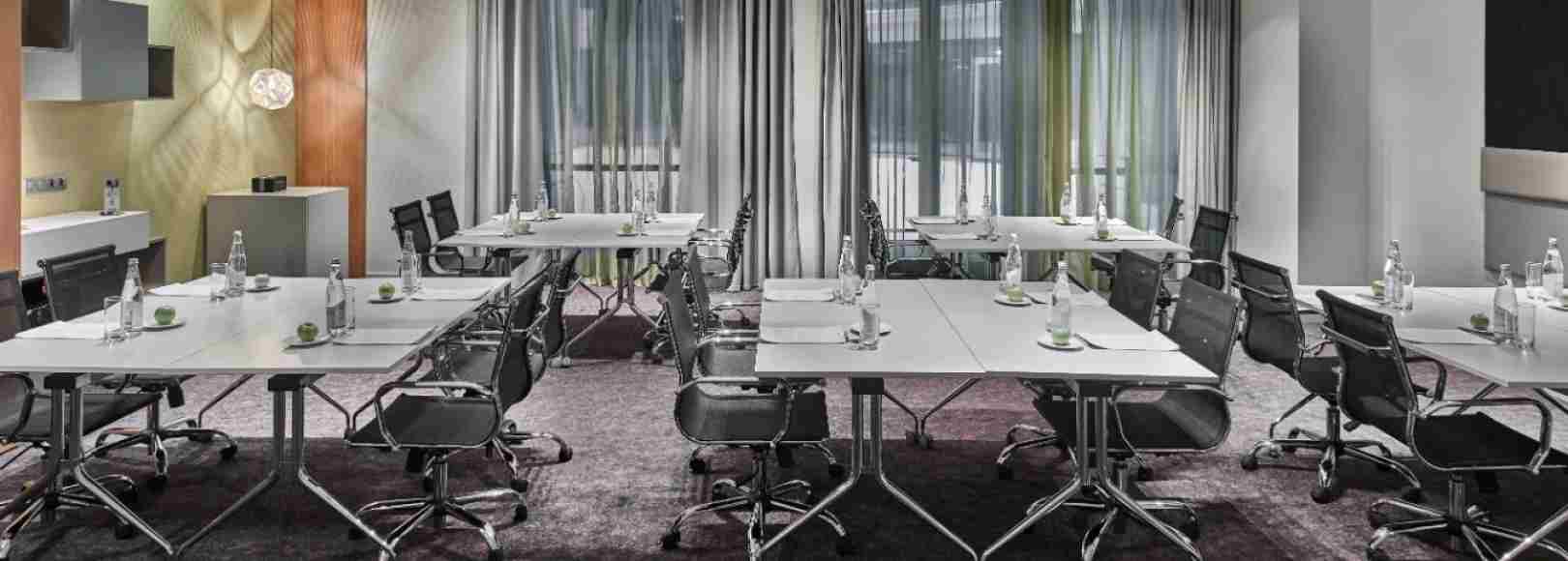 Фотография конференц-зала Транс-Сибирский экспресс