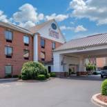 Фотография гостиницы Comfort Suites Airport Louisville