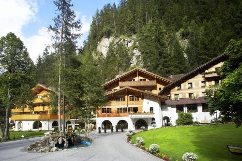 Фотография гостиницы Waldhotel Doldenhorn