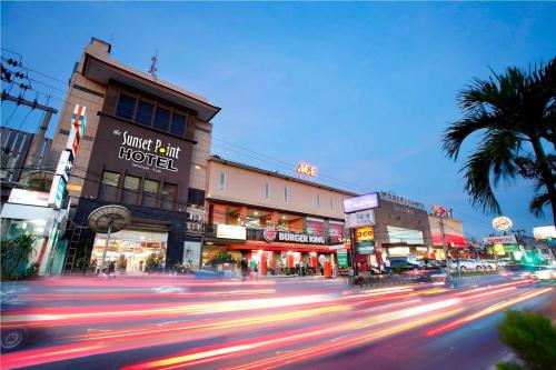 Фотография гостиницы Sunset Point Hotel