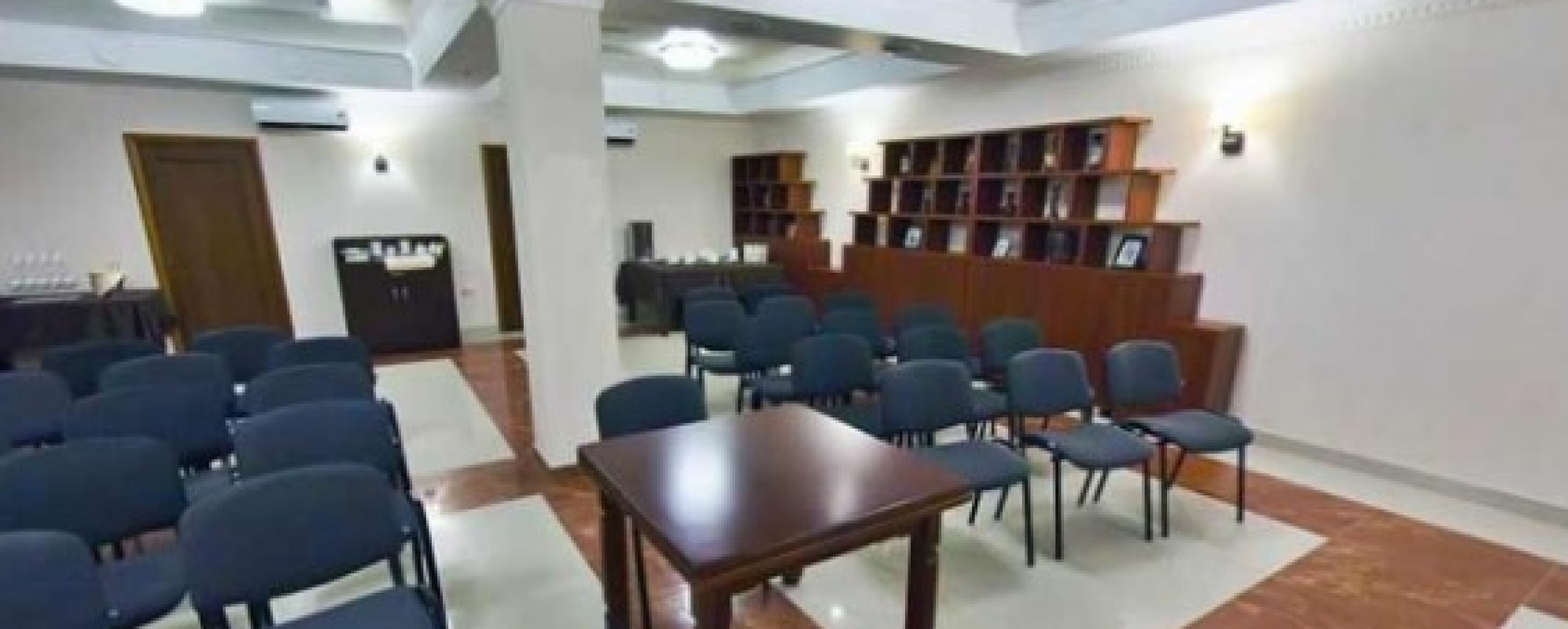 Фотографии конференц-зала Мальдини