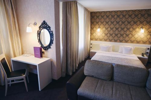 Фотография гостиницы Black Tulip Hotel