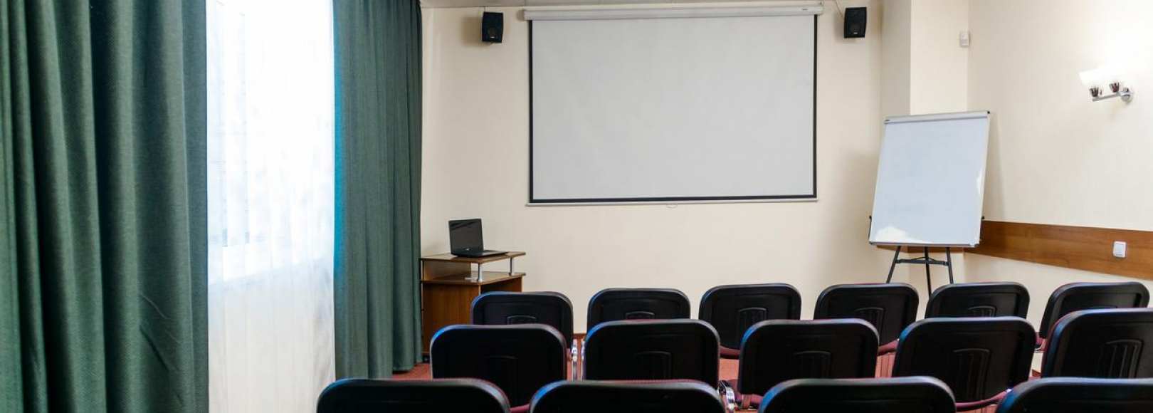 Фотография конференц-зала Югор