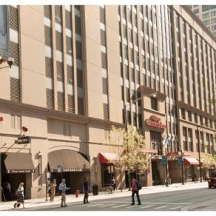 Фотографии гостиницы
Hilton Garden Inn Chicago Downtown/Magnificent Mile