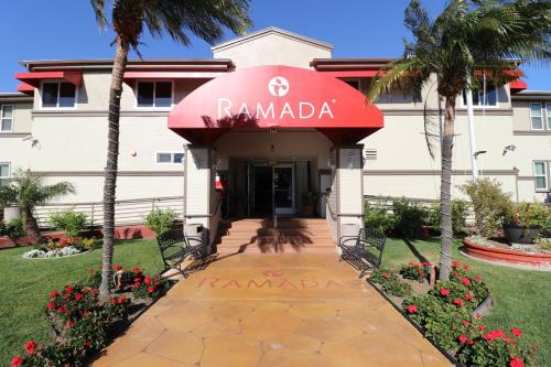 Фотография гостиницы Ramada by Wyndham San Diego Airport