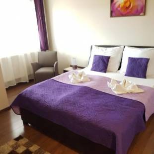 Фотографии мини отеля
Gólyafészek Panzió