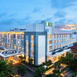 Фотография гостиницы Holiday Inn Express Baruna, an IHG Hotel