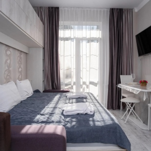 Фотография квартиры Апартаменты Red Apartments Арт Лайт Франц