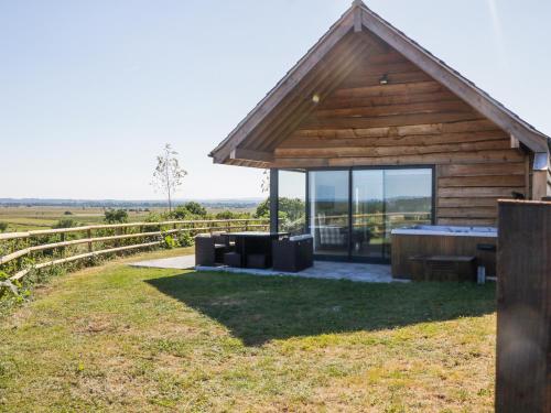 Фотографии гостевого дома 
            Heron Lodge, Wedmore