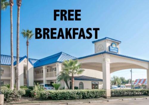 Фотография гостиницы Days Inn & Suites by Wyndham Winnie