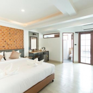 Фотография гостиницы Old City Wall Inn