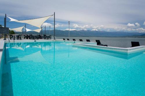 Фотография гостиницы Romantique Dojran Hotel