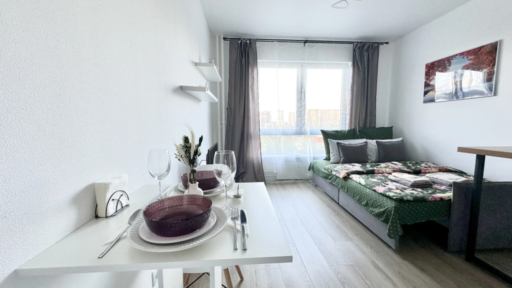 Фотография квартиры Апартаменты Истоман Two с видом на пруд