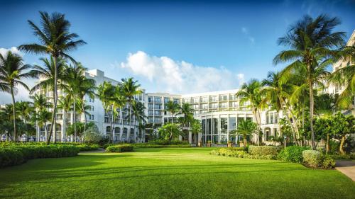 Фотография гостиницы Margaritaville Vacation Club by Wyndham - Rio Mar