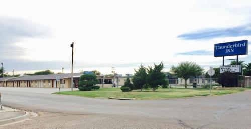 Фотография мотеля Thunderbird Inn