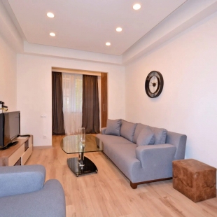 Фотография квартиры Квартира 3-комн. по соседству с Северным проспектом, PU383