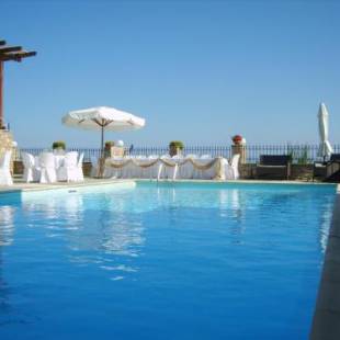 Фотографии гостиницы
Yalis Hotel