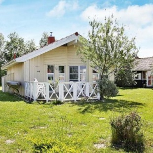 Фотография гостевого дома Two-Bedroom Holiday home in Otterndorf 5