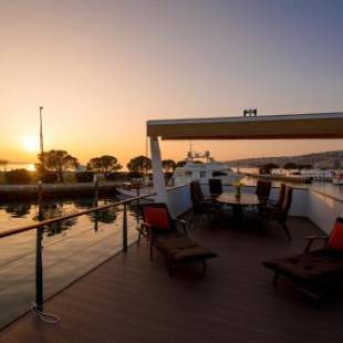 Фотографии мини отеля
Floating Sea House Portorose