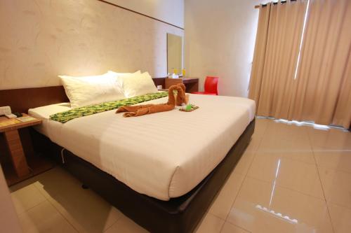 Фотография гостиницы Andelir Hotel Simpang Lima Semarang