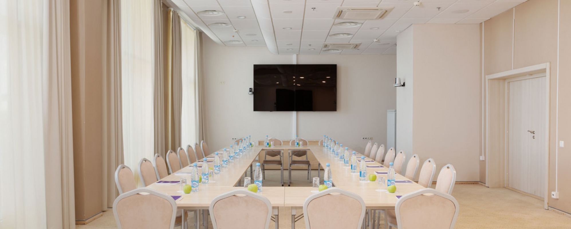 Фотографии конференц-зала Конференц-залы Сочи и Турин