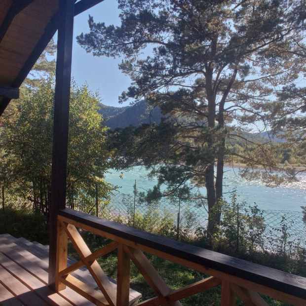 Фотографии Коттеджа
Частный дом Алтай Дзен на берегу Катуни