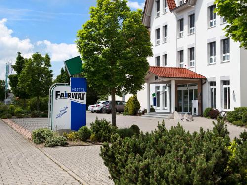 Фотография гостиницы Fairway Hotel
