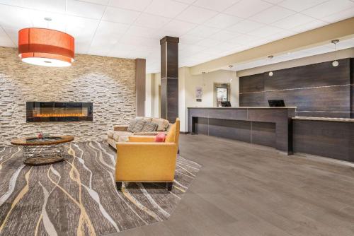 Фотография гостиницы Ramada by Wyndham Rochester Mayo Clinic Area