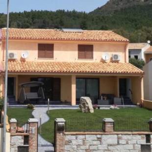 Фотографии гостевого дома 
            Villa Le Torri Porto Corallo