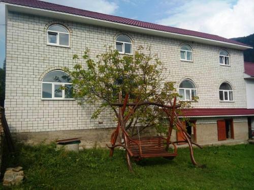 Фотографии гостевого дома
Synevyrske Perehrestya