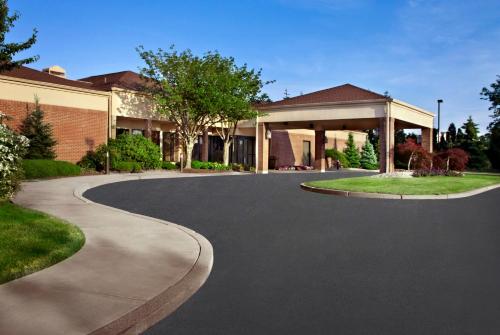 Фотография гостиницы Sonesta Select Newport Middletown