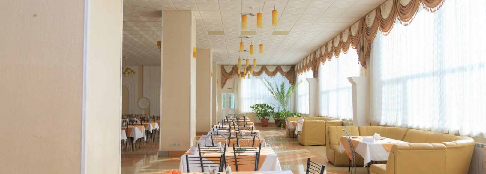 Фотография банкетного зала ООО Профилакторий Морозовский на 180 человек