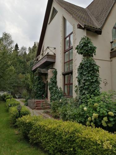 Фотографии гостевого дома 
            Загородный Дом-Шале на Рублевке