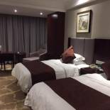 Фотография гостиницы Huzhou Wealth Hotel