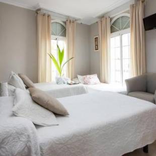 Фотографии гостевого дома
Hostal La Muralla